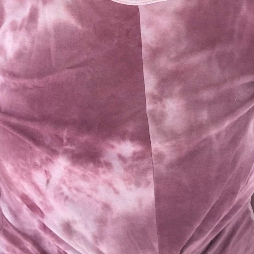 New Face Kisses Tie Dye Twisted Top Mulberry Taffy - Picture 4 of 4